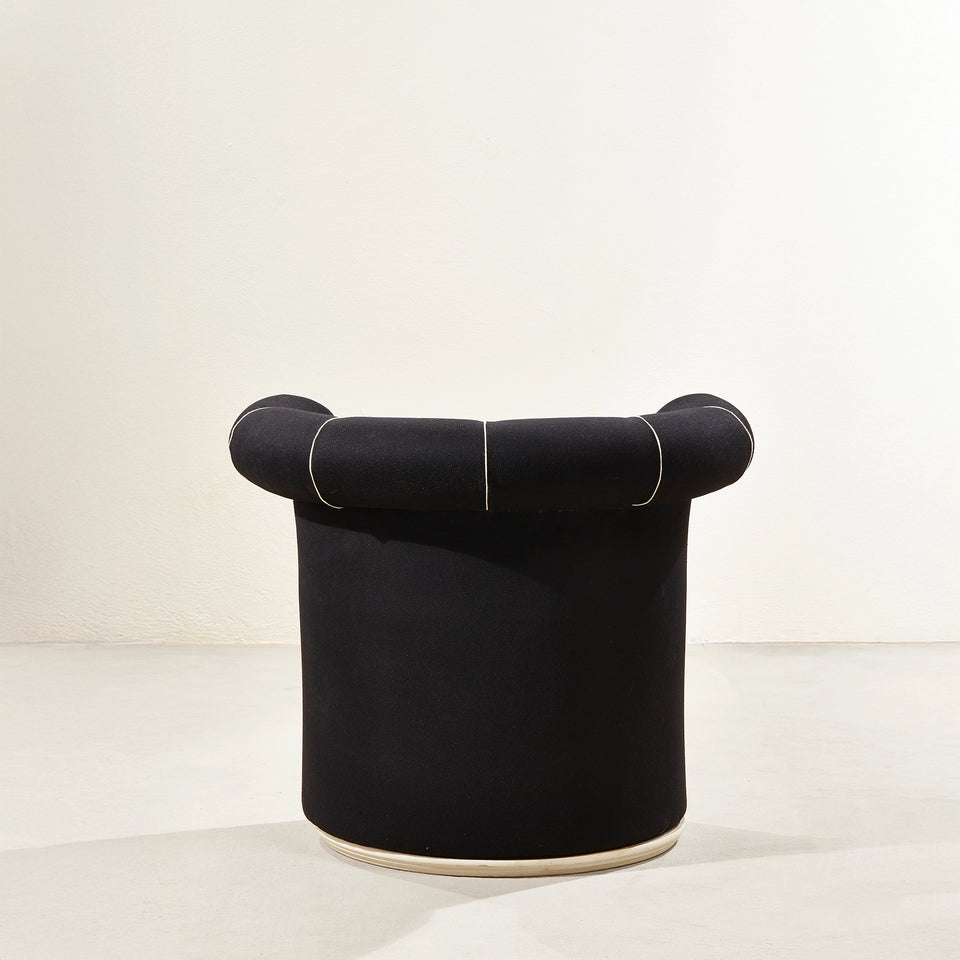 Liuto Armchair