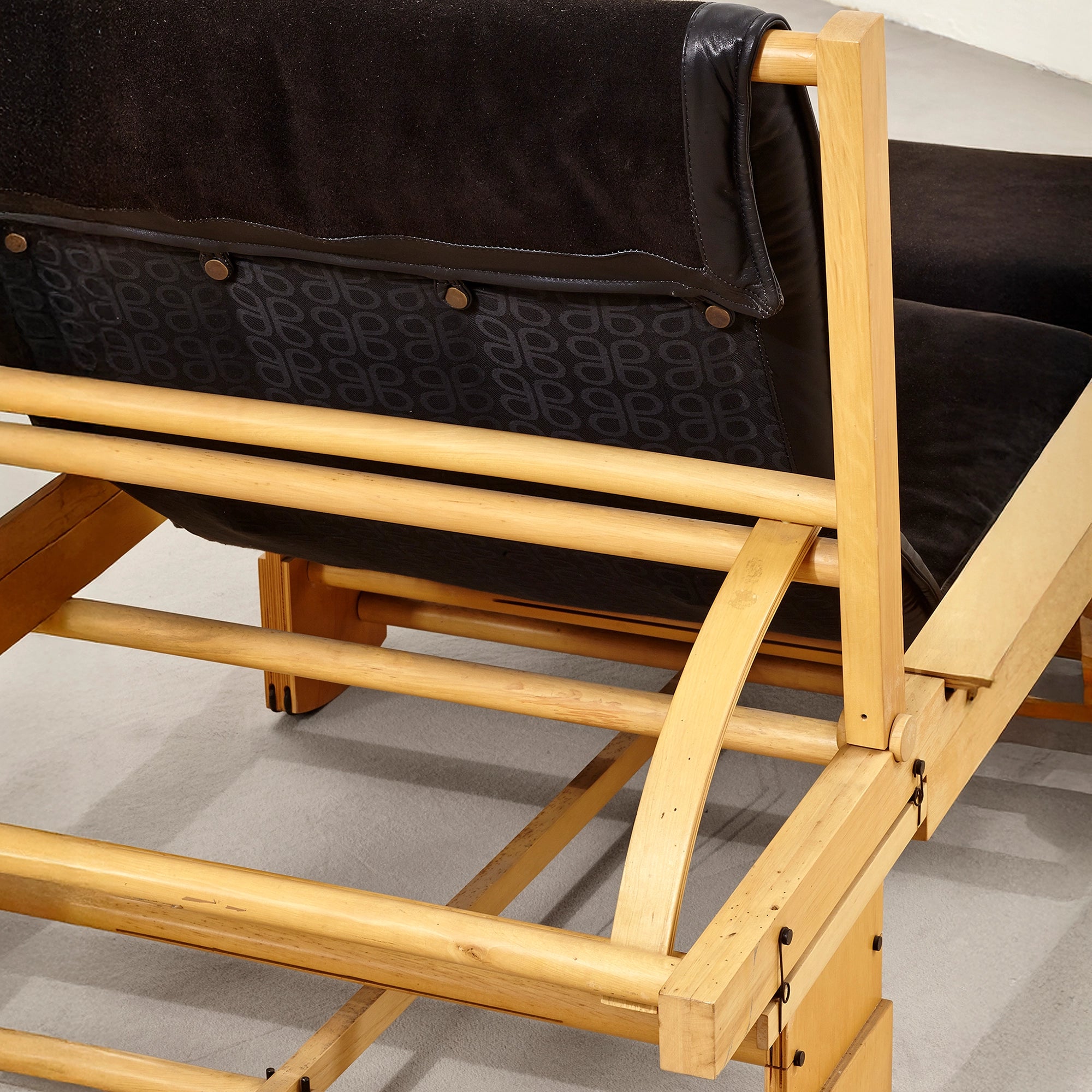 Rocking Chaise Longue