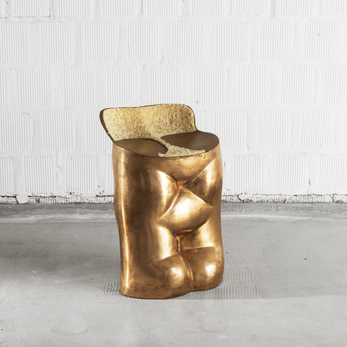 Fausto Stool by Novello Finotti for Simon International, Ultramobile Edition. Full view.