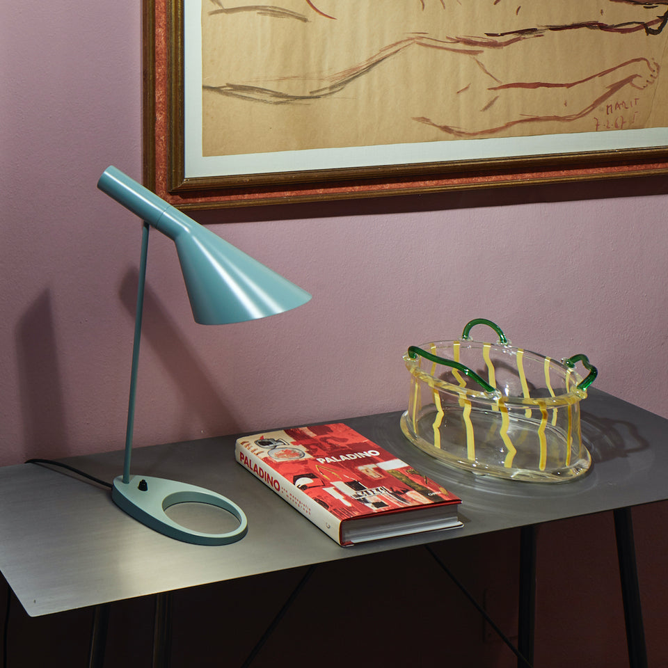 AJ table