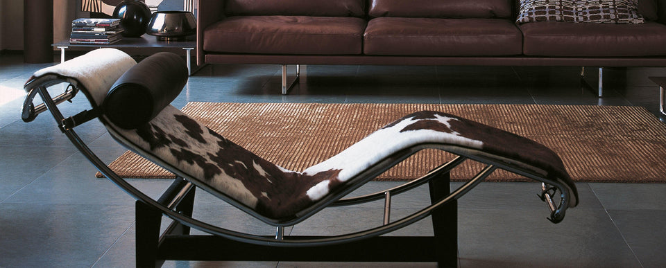 Chaise longue à reglage continu (LC4)